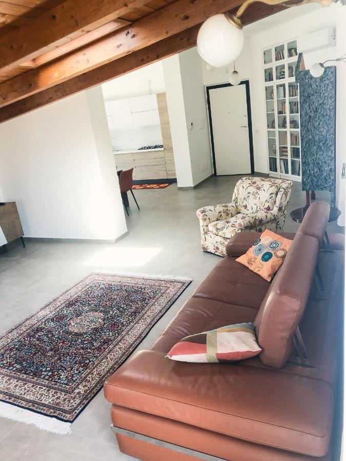 "La Casa Di Ale" Modern Suite Mondragone Exterior photo
