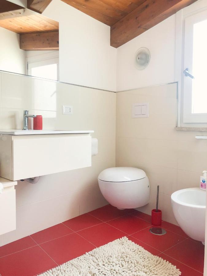"La Casa Di Ale" Modern Suite Mondragone Exterior photo